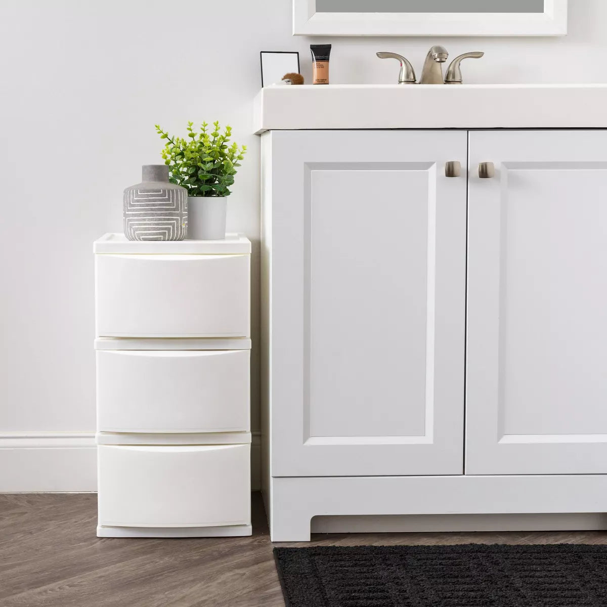 IRIS 3 Drawer Plastic Storage Chests White